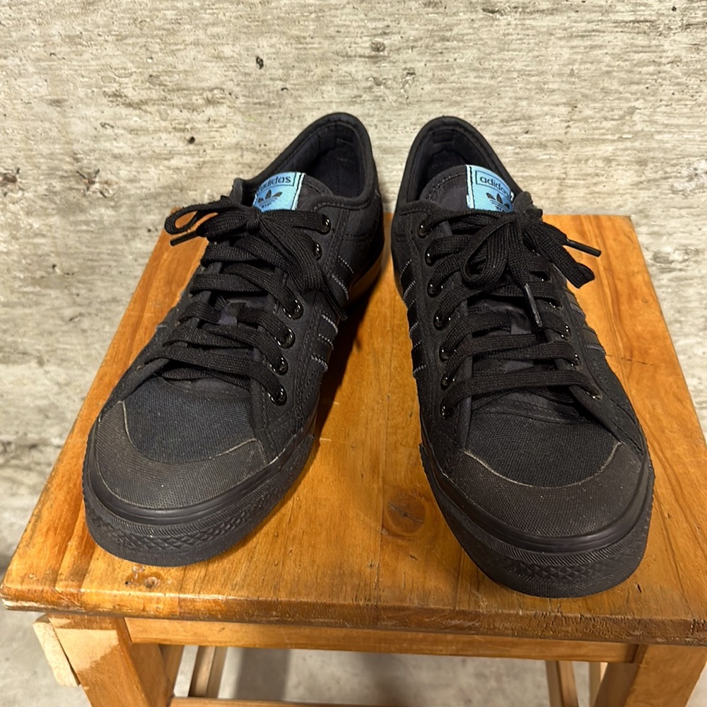 adidas Originals Men's Nizza Sneaker US 10